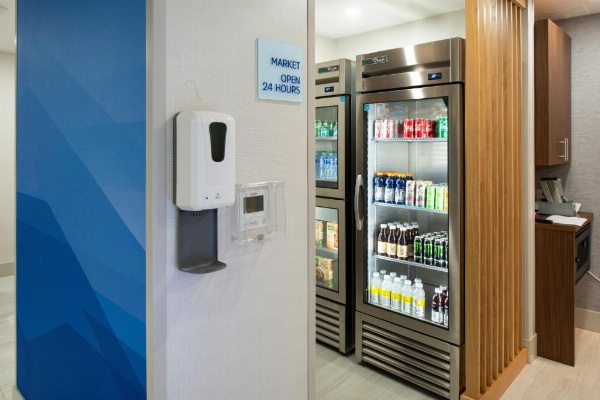 Holiday Inn Express Santa Rosa North image 27